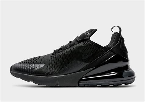 Nike Air Max 270 Trainers In Black 